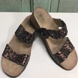 Ladies White House Sandals